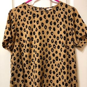 Leopard print short sleeve shirt